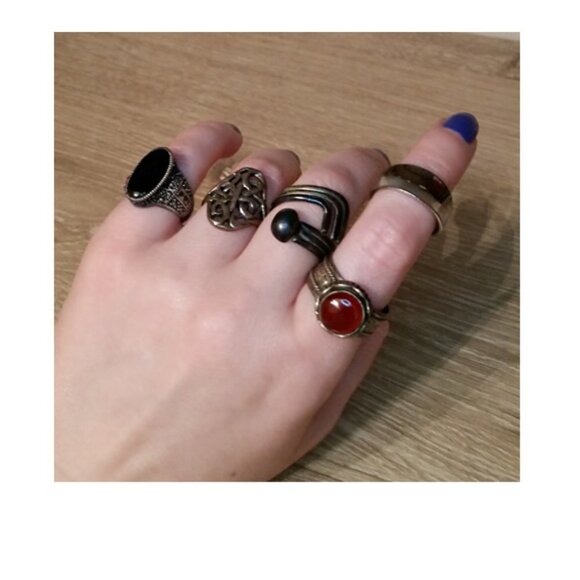 Vintage sterling silver large black gemstone center ring with marcasite details - Picture 7 of 7